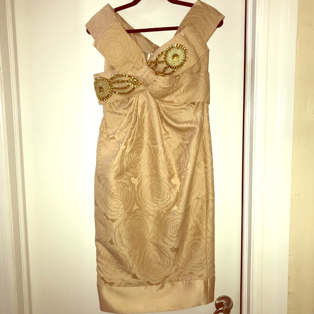 Elegant Gold Floral Wedding Dress